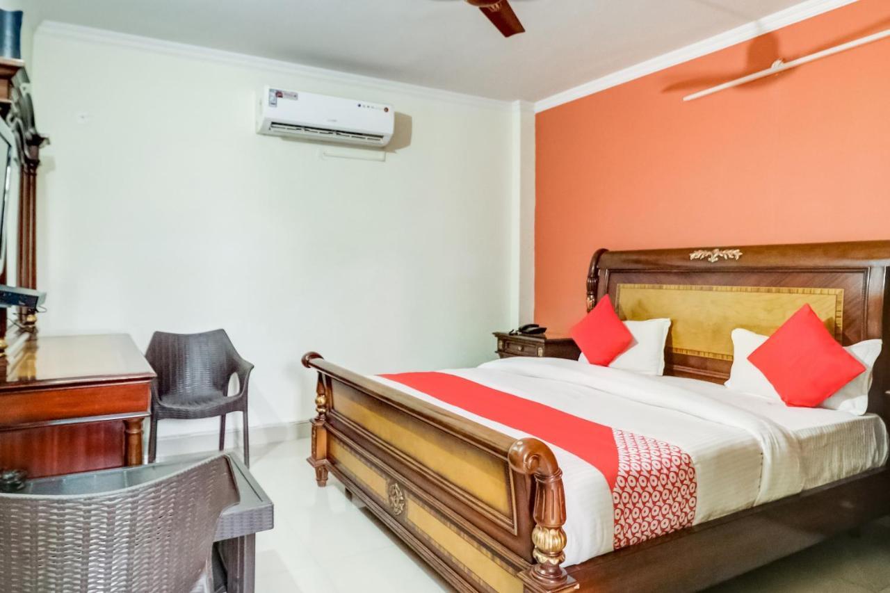 OYO 10877 Hotel R K Residency Gurgaon Exterior foto