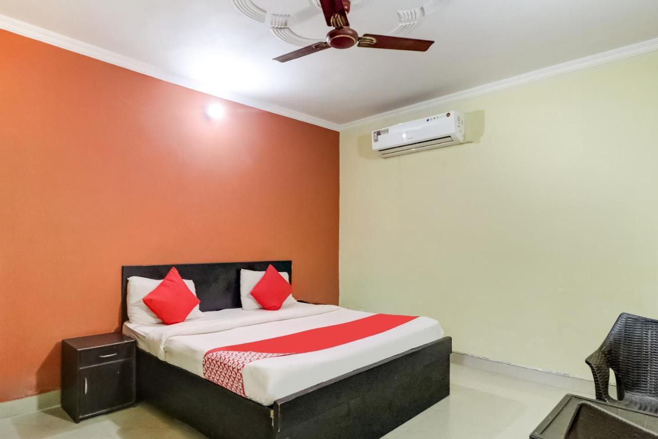 OYO 10877 Hotel R K Residency Gurgaon Exterior foto