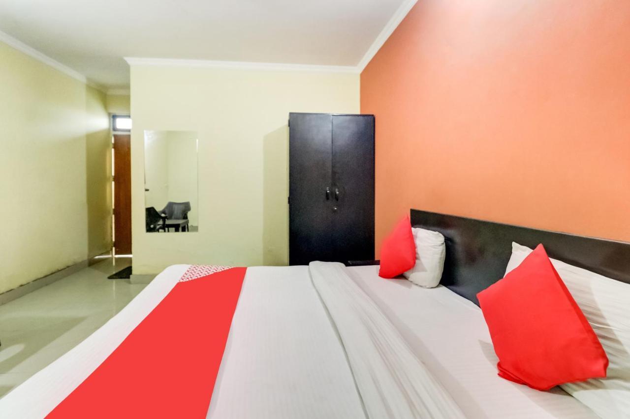 OYO 10877 Hotel R K Residency Gurgaon Exterior foto